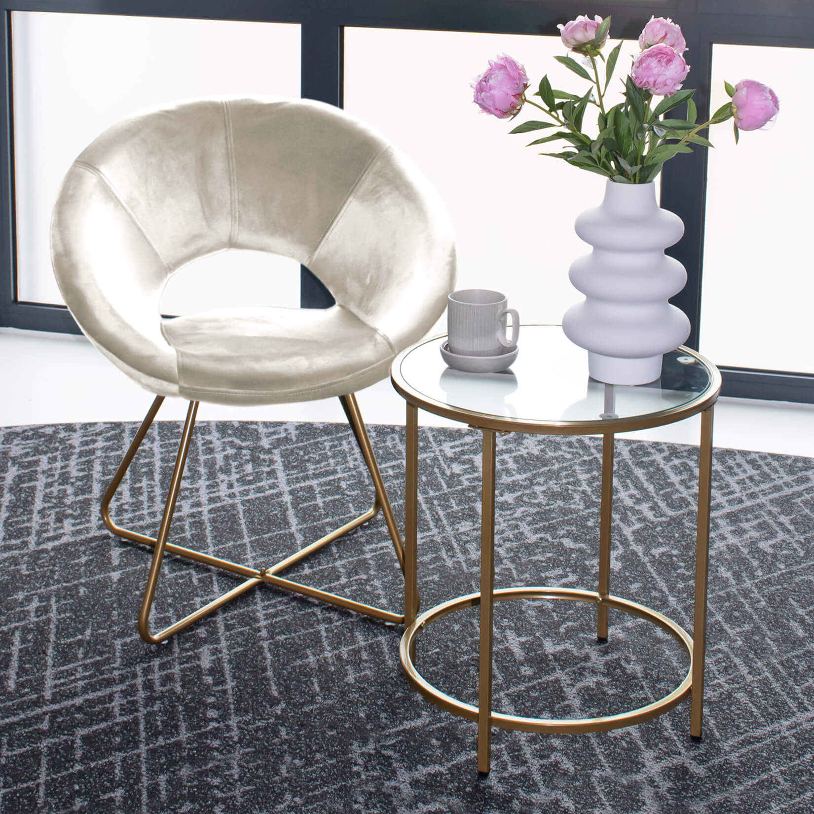 Samtstuhl mit Beistelltisch SELESA - Beige