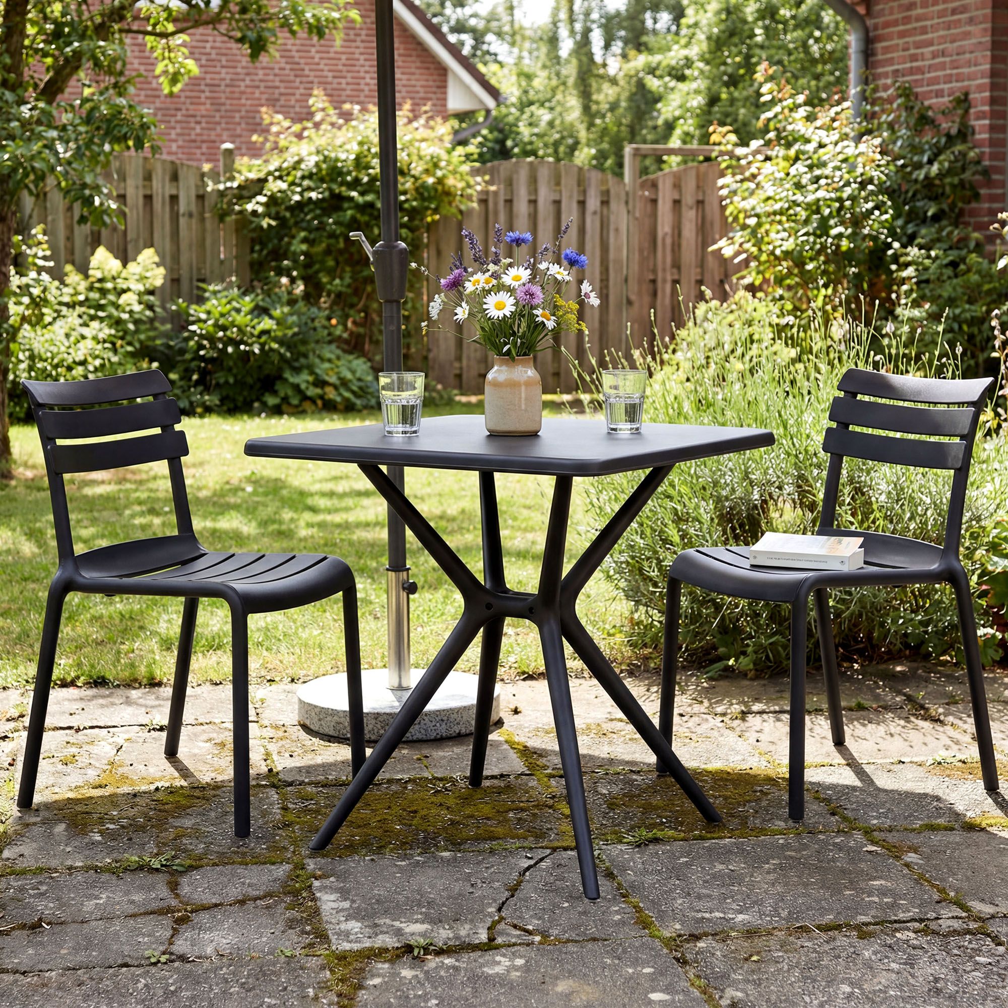 Gartenmöbel-Set Vela mit 2 Stühlen, schwarz