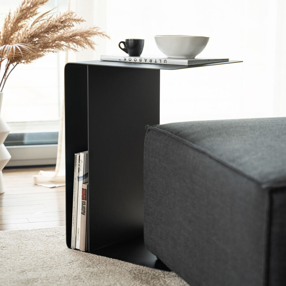 Beistelltisch aus Metall ZIMA - 58 x 38 cm Schwarz Made in Germany