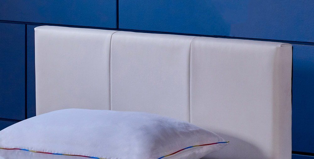 LED Bett ASTEROID mit Matratze - 160 x 200 cm Weiß