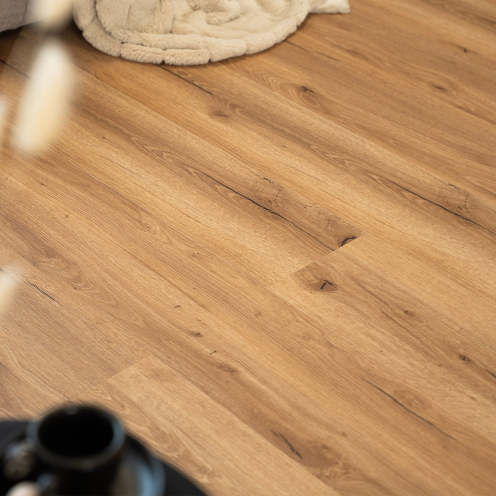 Klick-Vinylboden mit Trittschall LOMEA Nussbaum - 30 m²