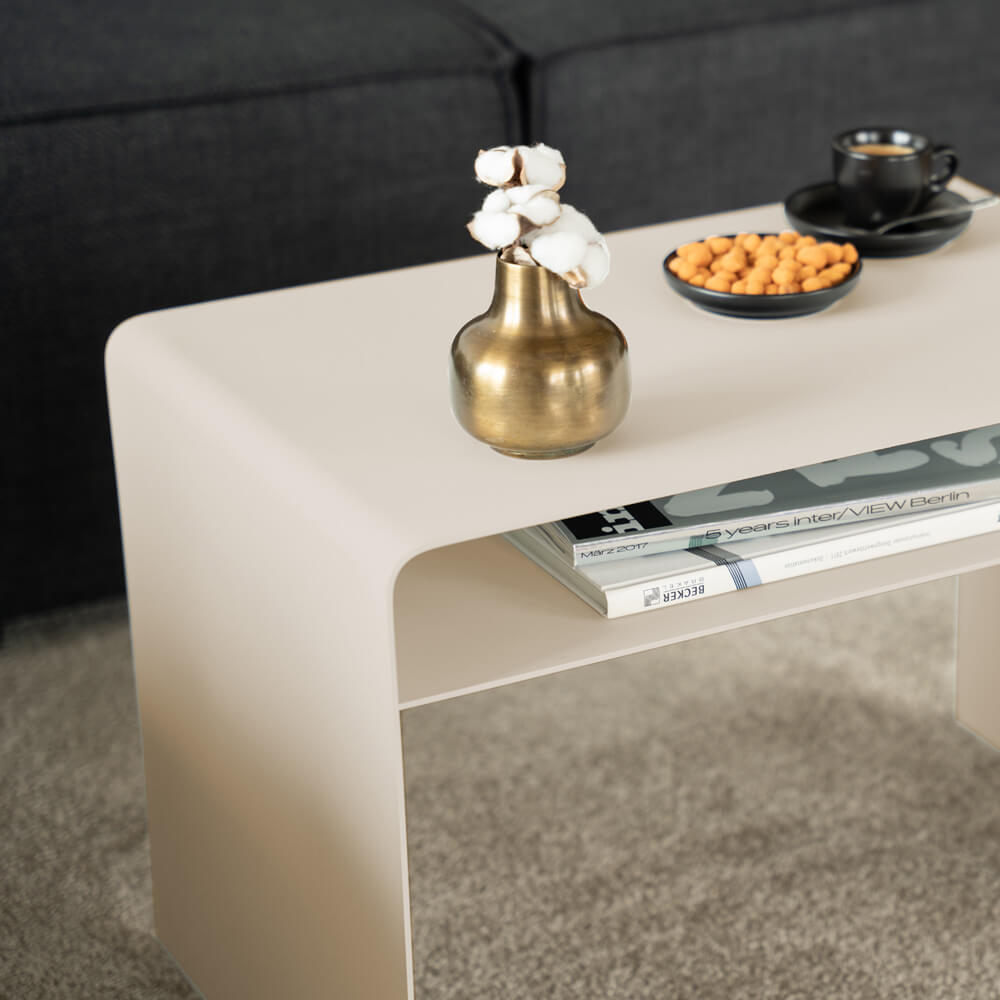 Beistelltisch aus Metall ZIMA - 58 x 38 cm Creme Made in Germany