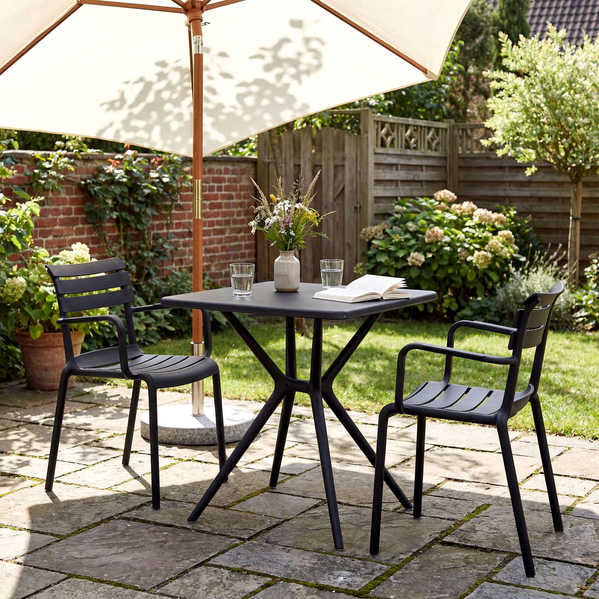 Gartenmöbel-Set Avena mit 2 Stühlen, schwarz