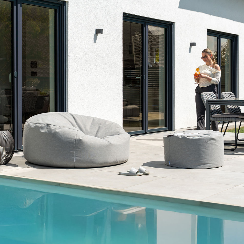 XXL Outdoor Sitzsack CLOUD mit Hocker - Hellgrau
