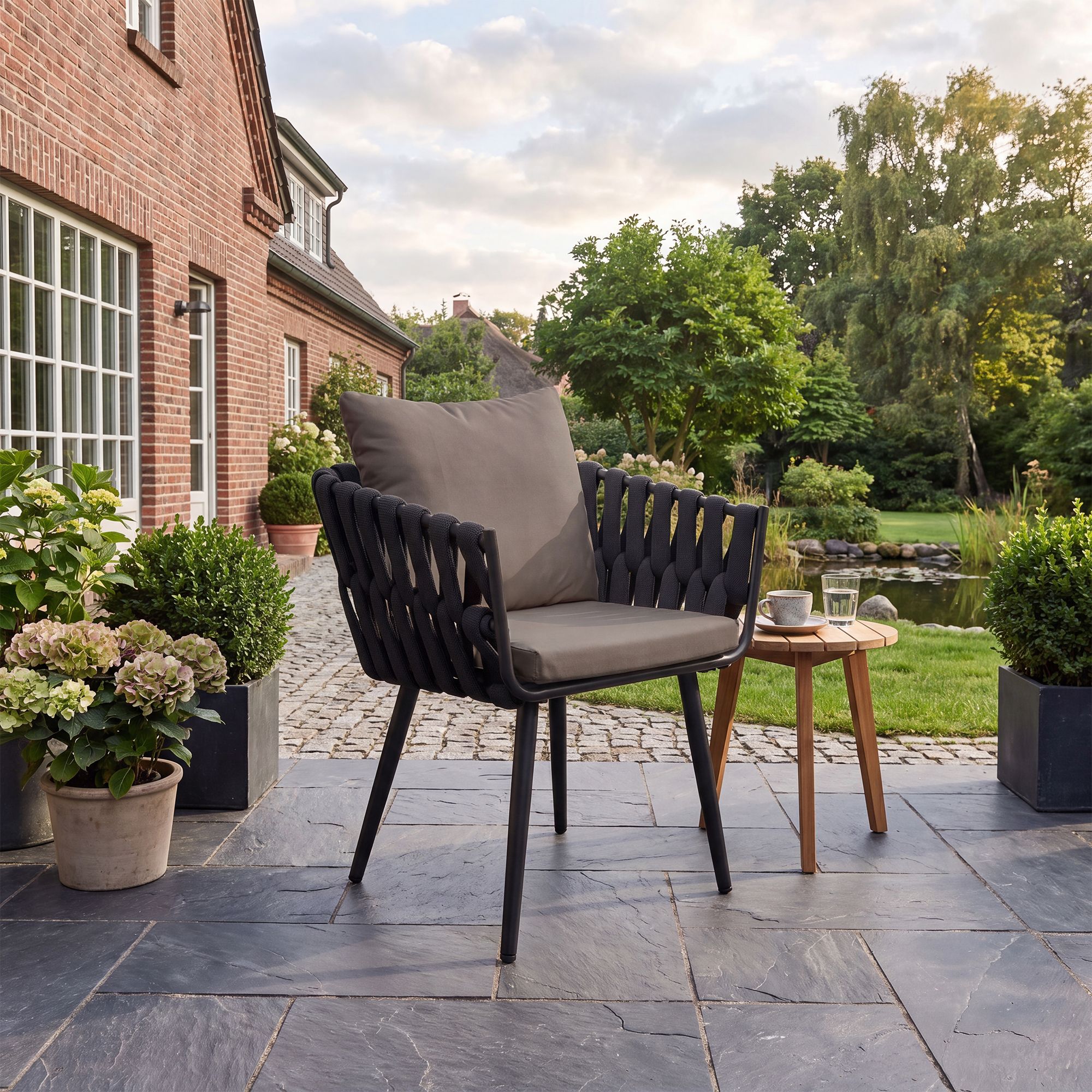 Gartenstuhl Lombardia Anthrazit mit Sitzkissen, grau
