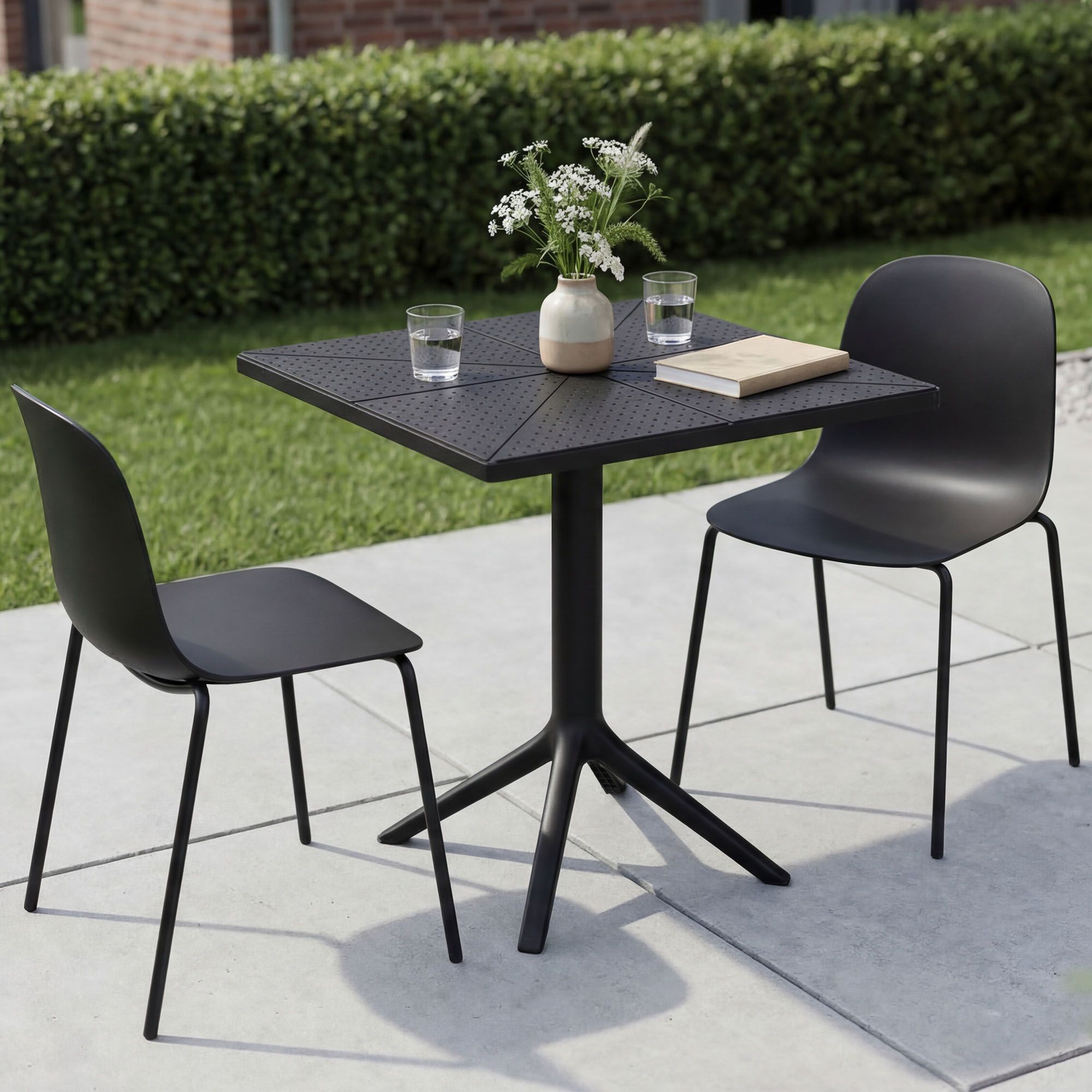 Gartenmöbel-Set Nerra mit 2 Stühlen, schwarz