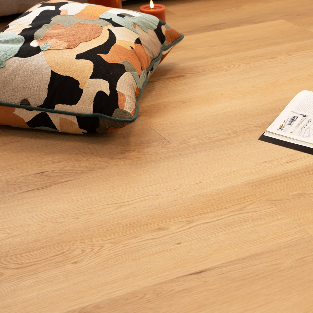 Klick-Vinylboden mit Trittschall LOMEA Helle Eiche - 30 m²