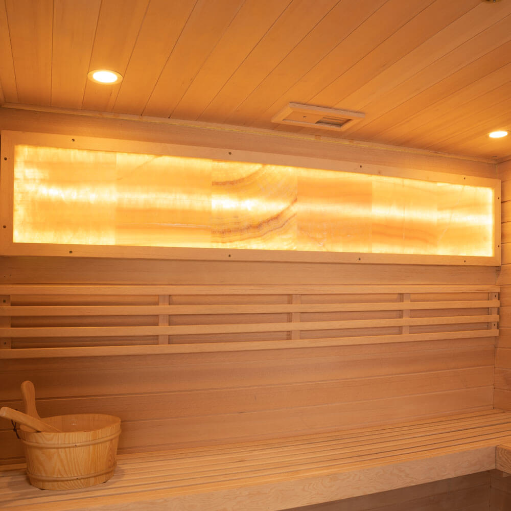 Traditionelle Sauna NEOLA - 200 x 160 cm für 5 Personen