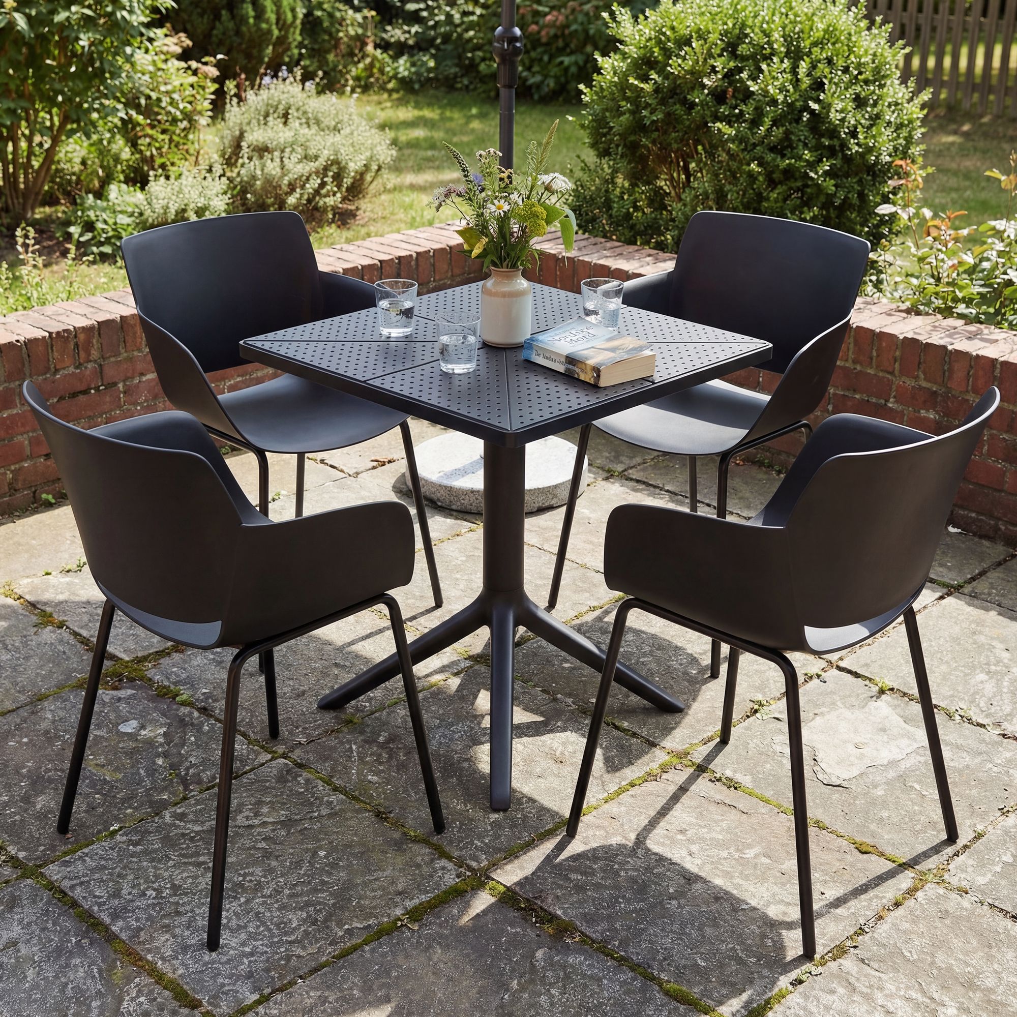 Gartenmöbel-Set Norva mit 4 Stühlen, schwarz