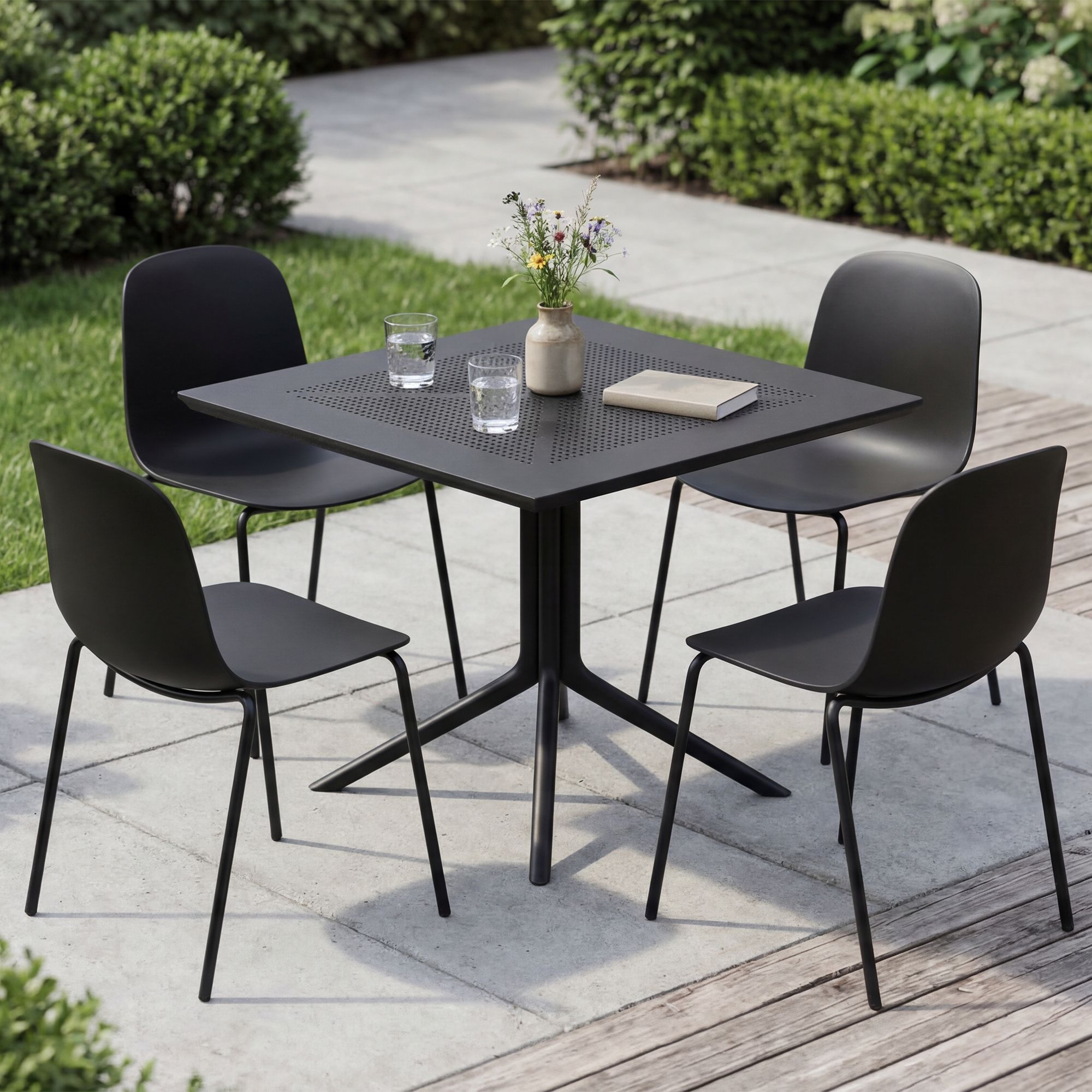 Gartenmöbel-Set Zeron mit 4 Stühlen, schwarz