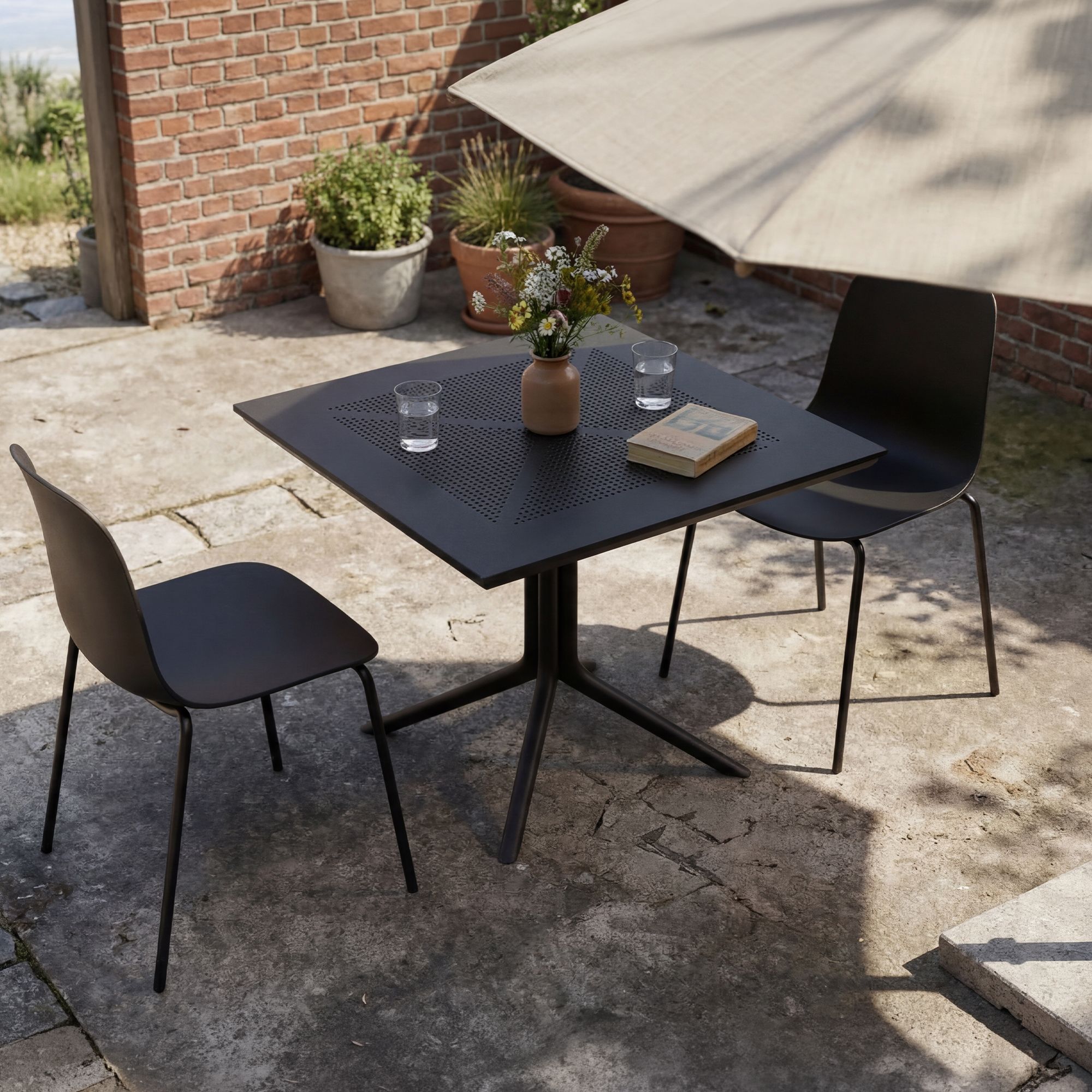 Gartenmöbel-Set Zeron mit 2 Stühlen, schwarz