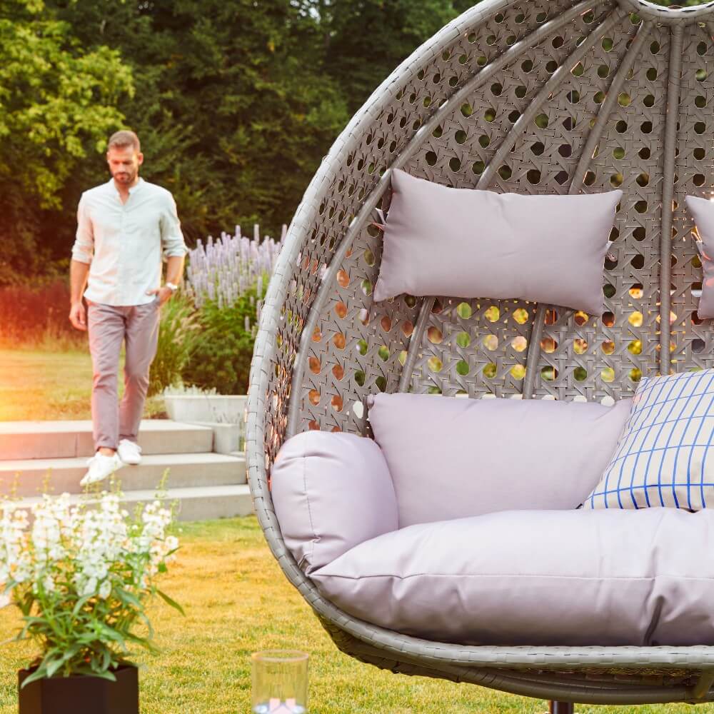 Polyrattan Hängesessel mit Regenabdeckung TWIN - Grau für 2 Personen