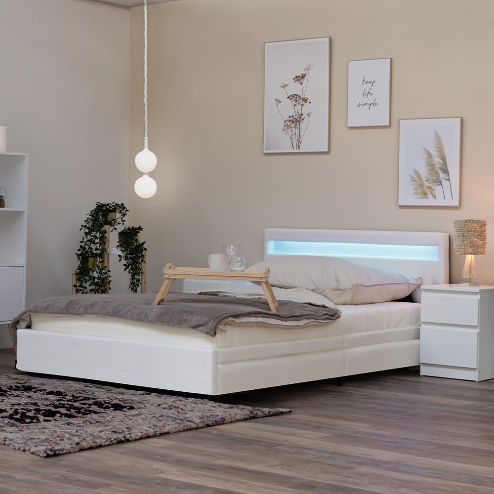 LED Bett mit Schubladen NUBE - 140 x 200 cm Weiß