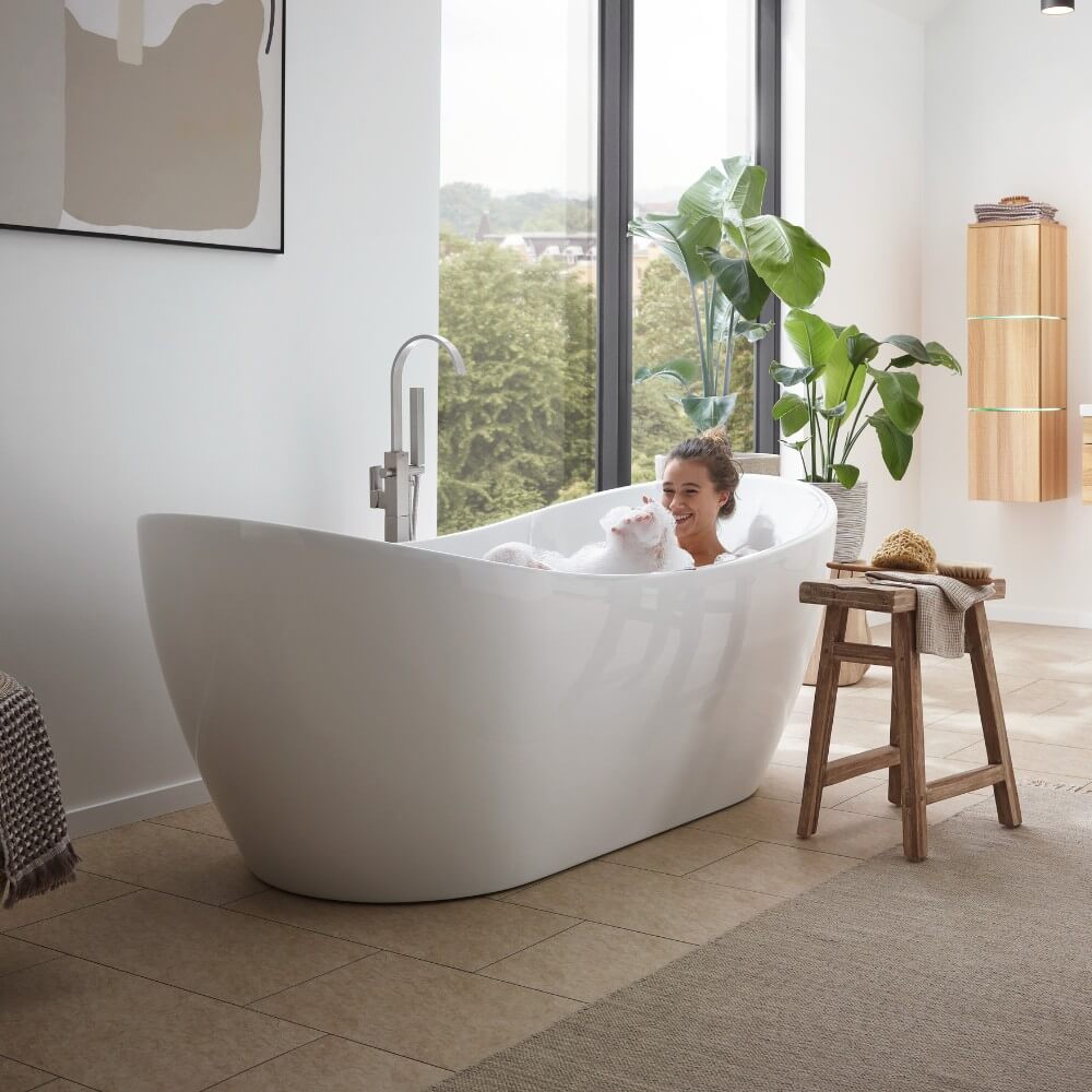 Freistehende Badewanne mit Whirlpoolfunktion OVALO PLUS - 180 x 90 cm