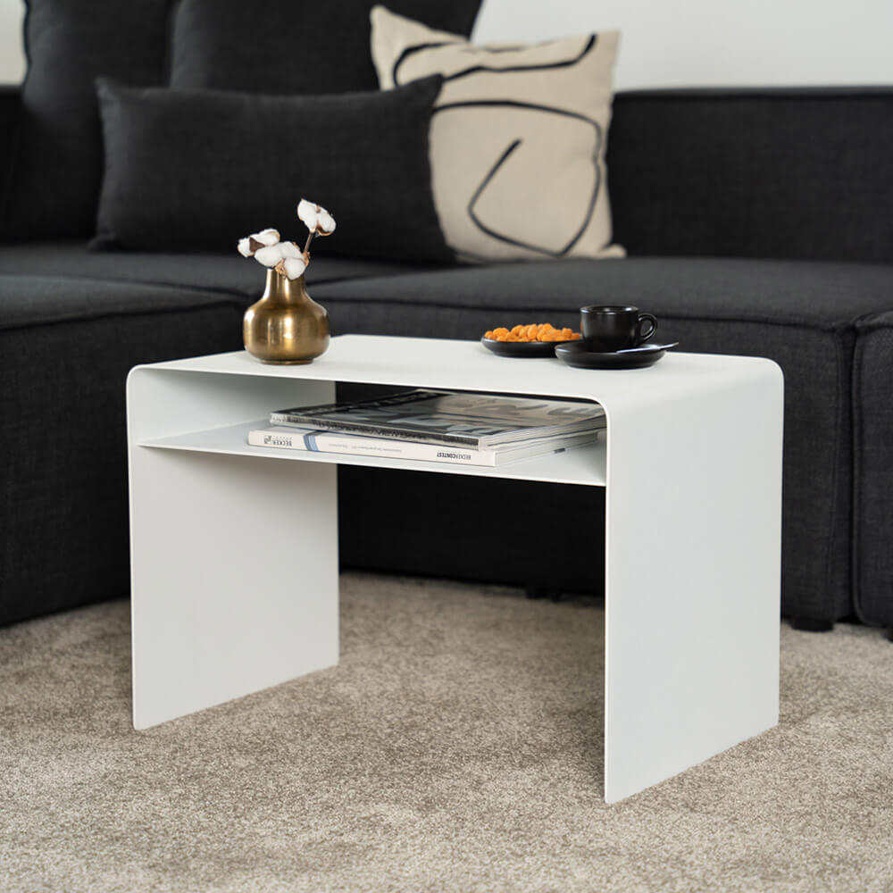 Beistelltisch aus Metall ZIMA - 58 x 38 cm Weiß Made in Germany
