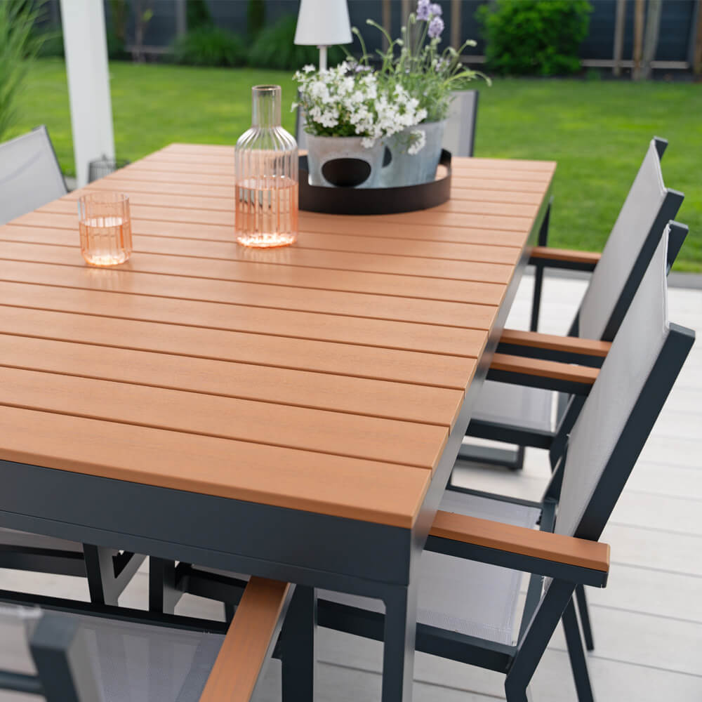 Gartentisch in Holzoptik SIERA – 160 x 90 cm