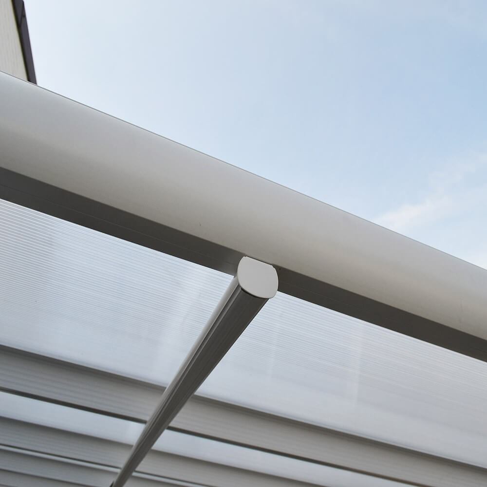 Terrassenüberdachung 557 / 564 x 303 / 300 x 278 / 226 cm Weiß