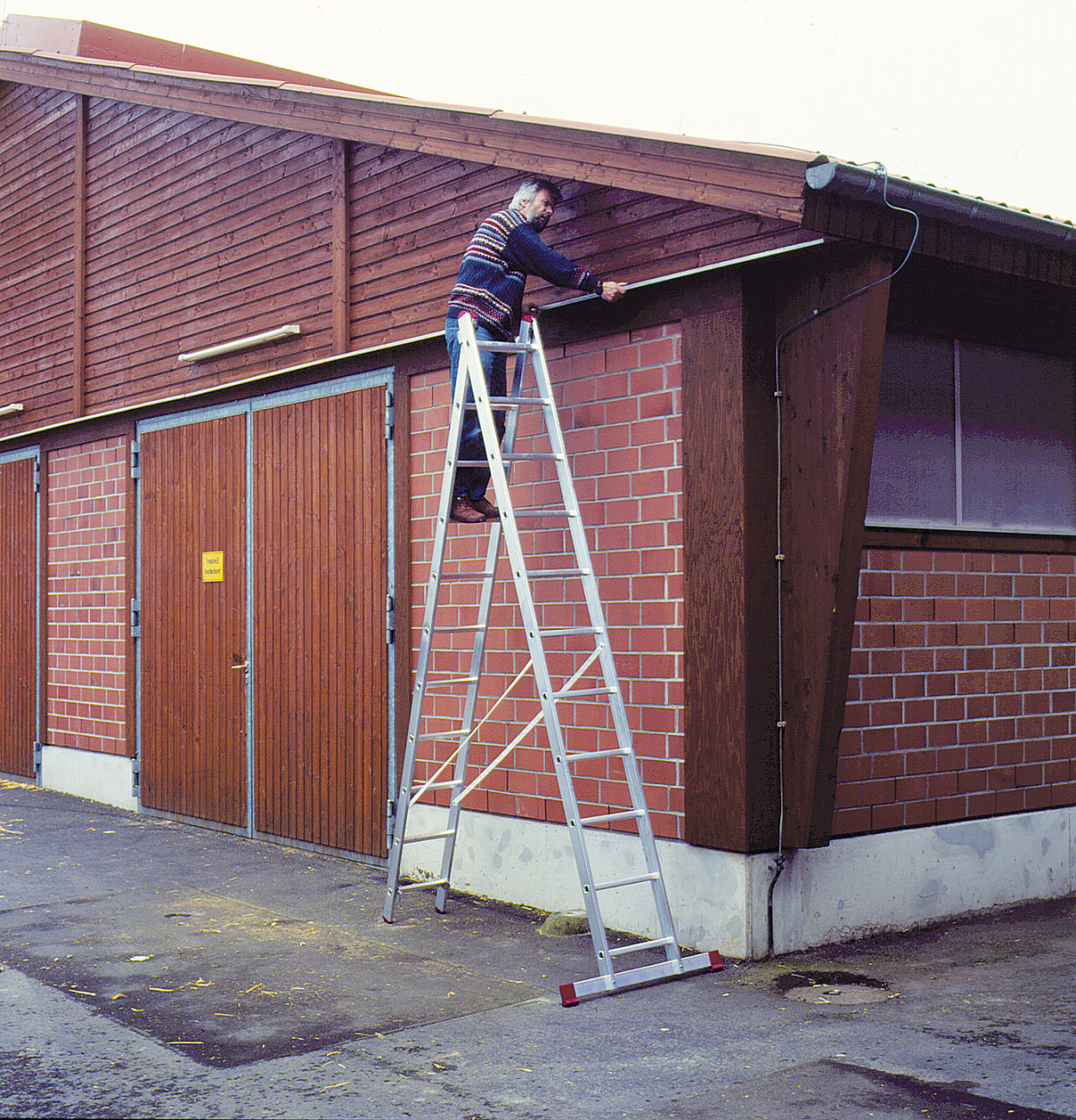 CORDA Mehrzweckleiter 2x11 Sprossen